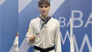 El ilicitano Hugo Arillo se proclama subcampeón del mundo de taekwondo en Bakú
