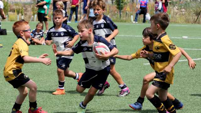Niños jugando un partido del Festival Nacional de Rugby celebrado en Pepe Rojo