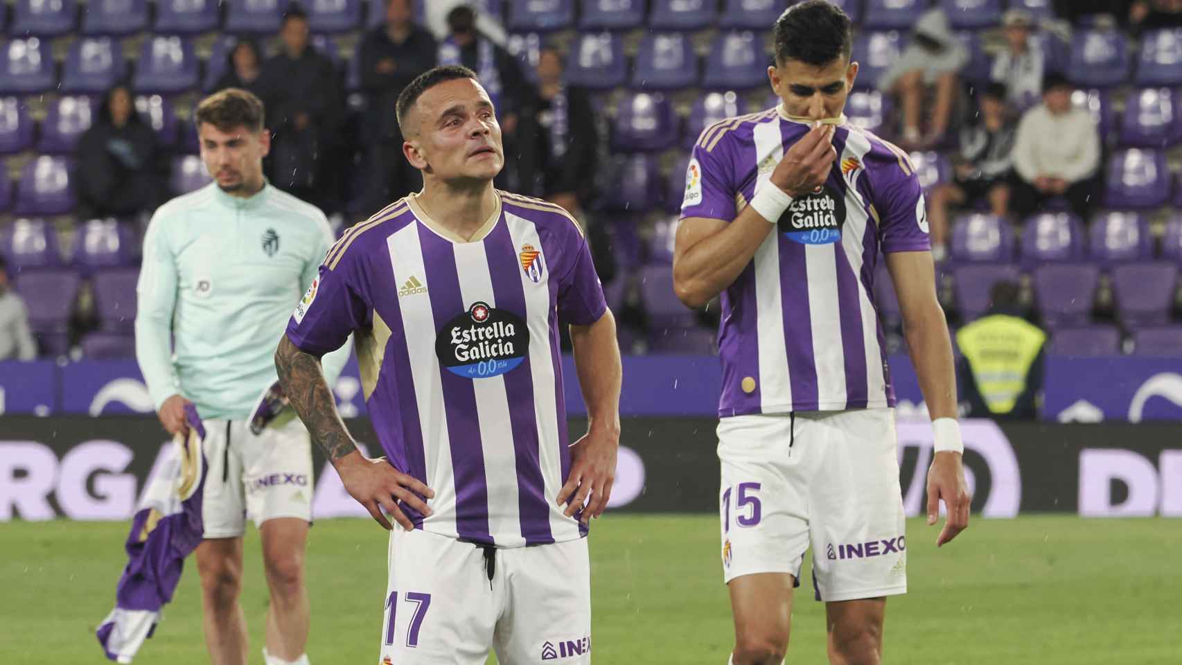 Los jugadores del Valladolid, desolados.