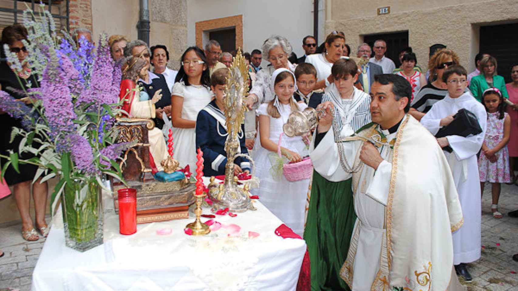 Procesión del Corpus de Ledesma. Ritos religiosos en las fiestas populares