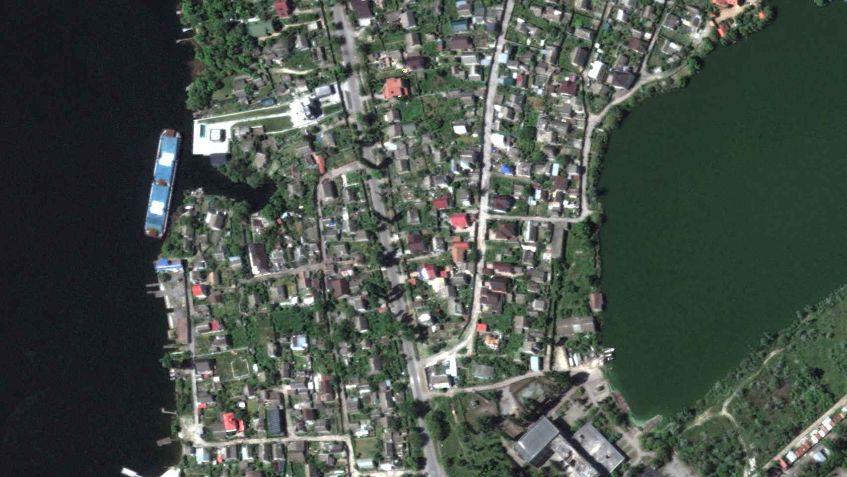 Vista de satélite de las inundaciones en Jersón.