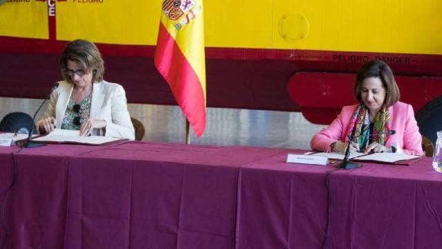 Teresa Ribera y Margarita Robles en una imagen de archivo.