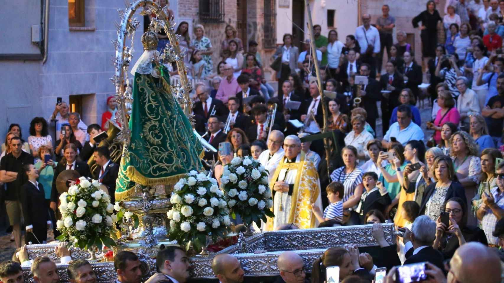 Todas las fotos de la tradicional procesión de la Virgen de la Esperanza en Toledo