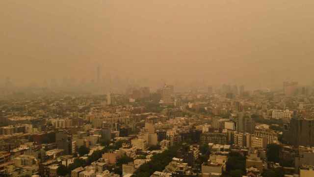 La ciudad de Nueva York envuelta en el humo de los incendios de Canadá, a 7 de junio de 2023.