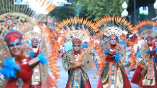 Dos mascletás y el Desfile del Ninot: las Hogueras toman forma este fin de semana en Alicante