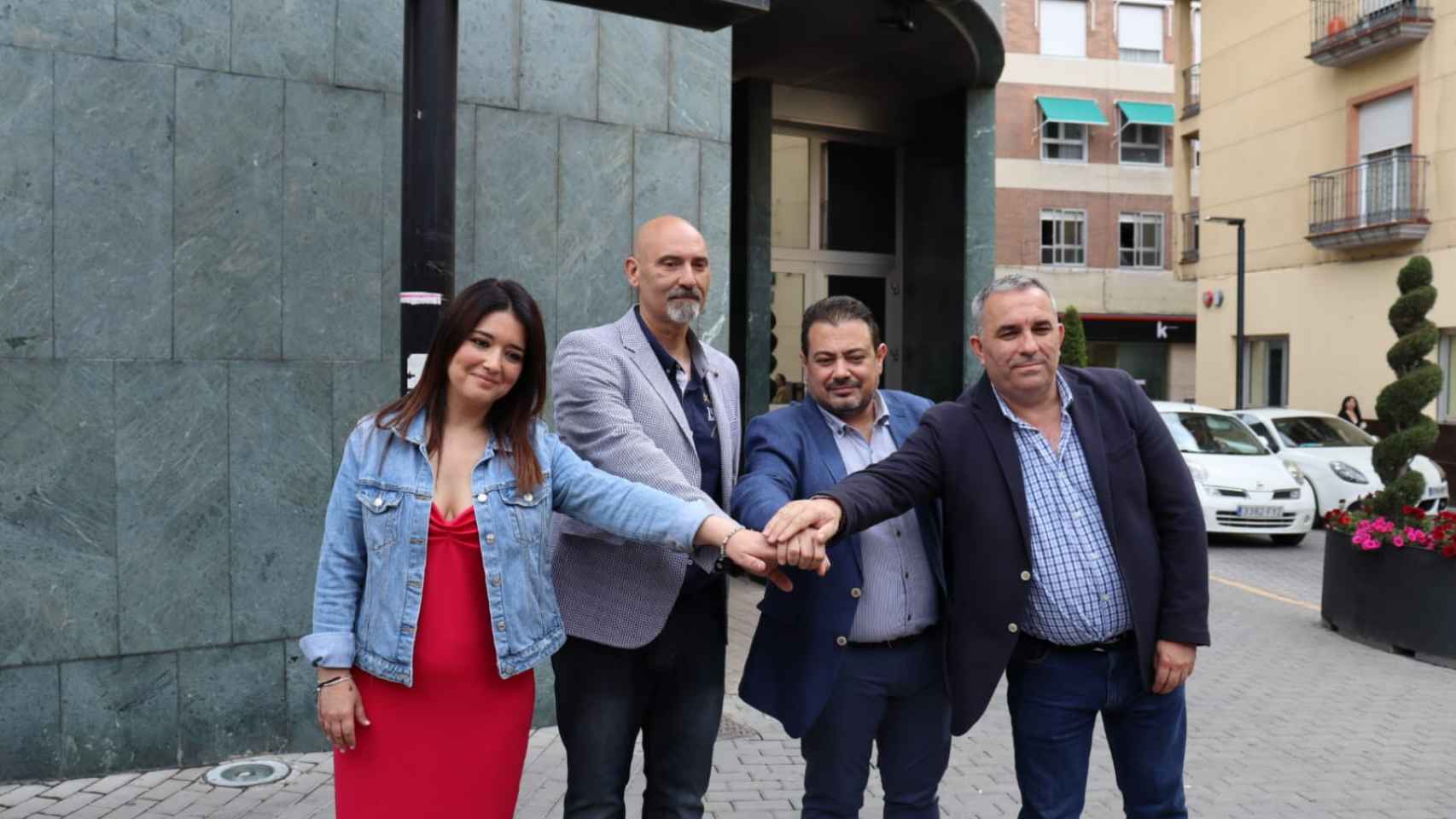 Los candidatos de PP, Vox, Maracena Conecta 23 y Quiero Maracena tras anunciar la firma de su acuerdo de gobierno.