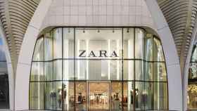 Fachada de una de las tiendas de Zara.