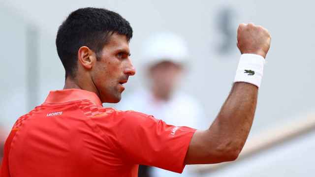 Novak Djokovic, con su puño alzado en la final de Roland Garros 2023