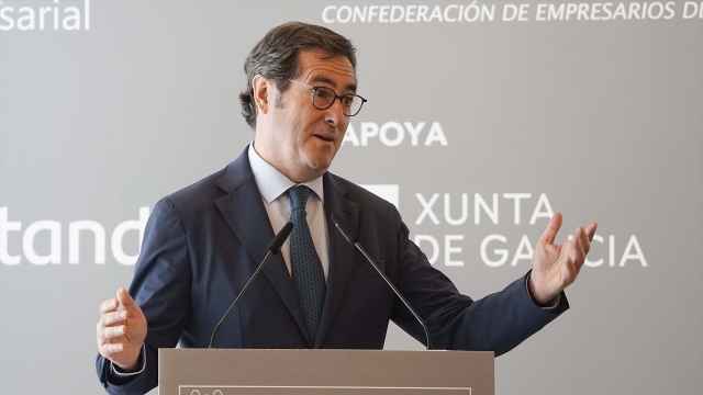 El presidente de la CEOE, Antonio Garamendi, en un acto en Vigo.
