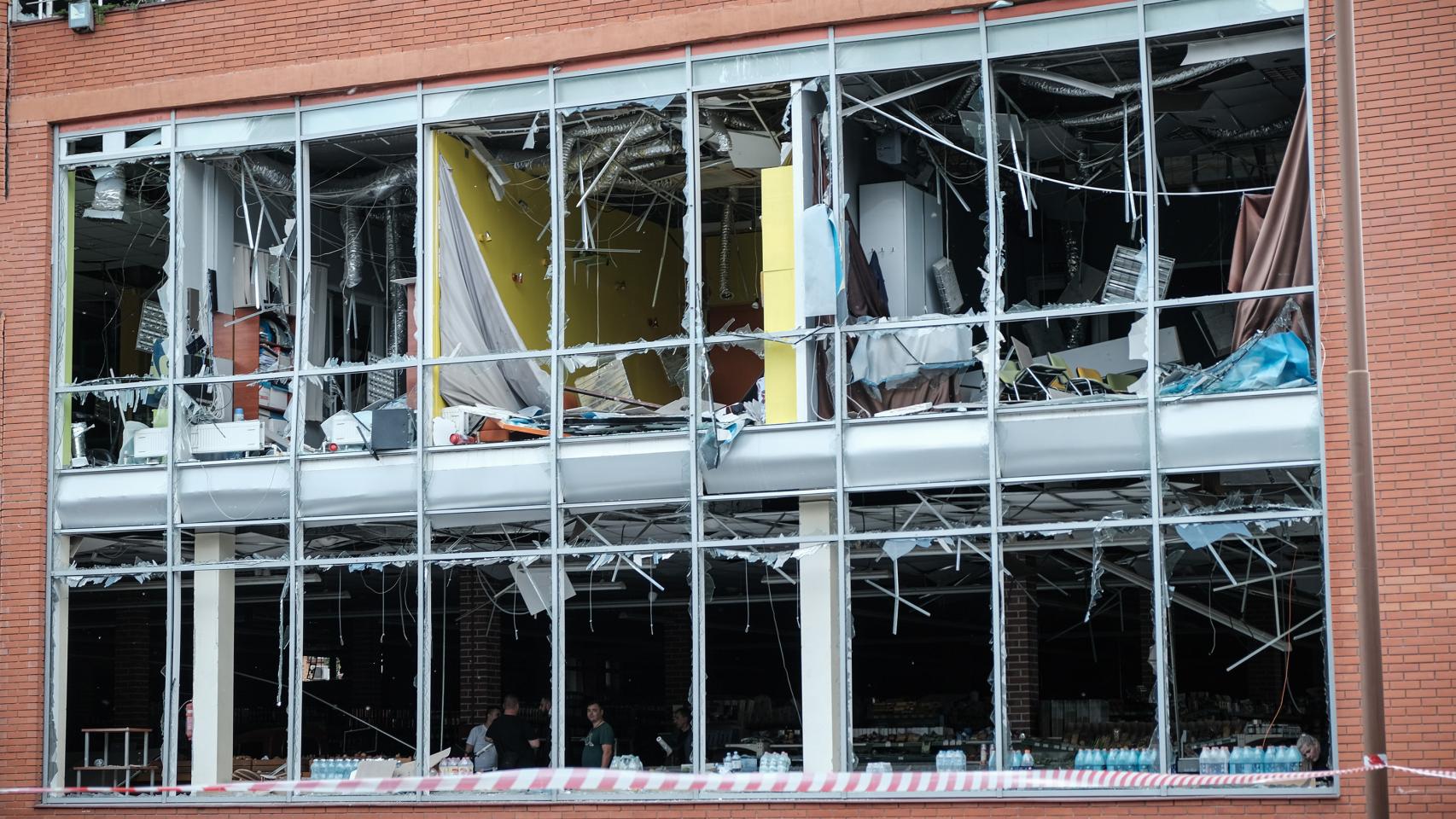 Detail of one of the buildings, where there were shops, after the bombing that took place in Odessa on Tuesday night.