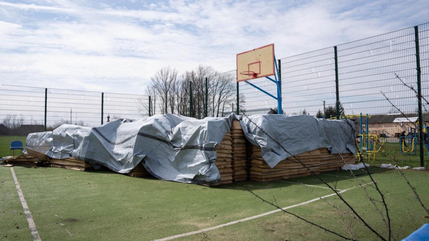 The Tsyrkuny basketball court, which houses 300 coffins.