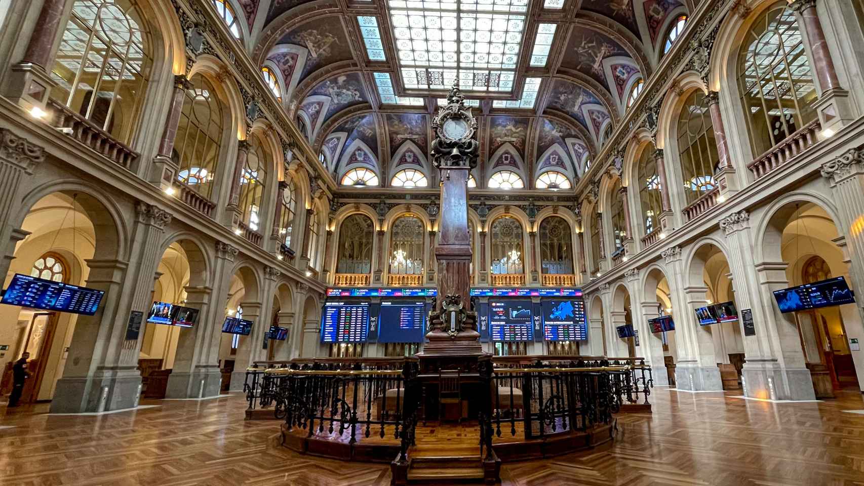 Interior del Palacio de la Bolsa de Madrid.