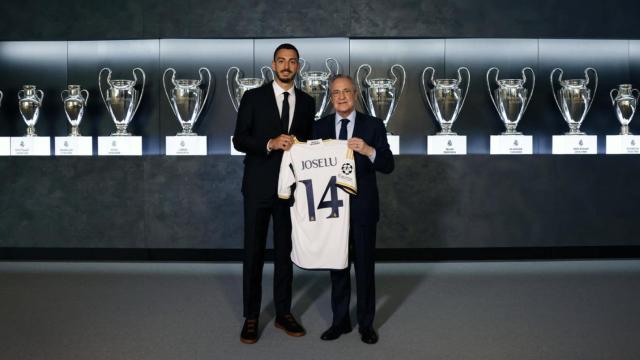 Joselu, con Florentino Pérez