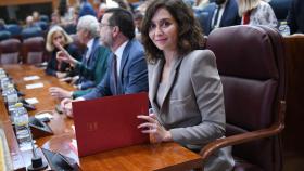 La presidenta de la Comunidad de Madrid, Isabel Díaz Ayuso, durante el pleno de su investidura, en la Asamblea de Madrid, a 21 de junio de 2023.