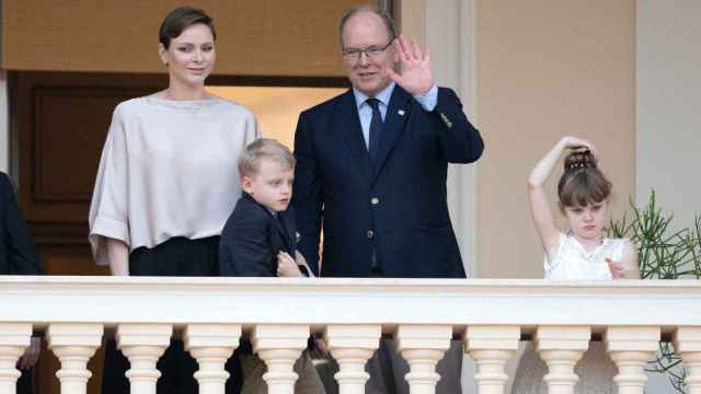 La Familia Real monegasca al completo en el balcón, este pasado viernes día 23.