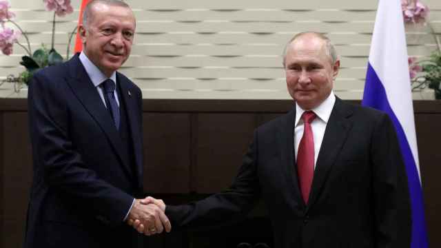 Recep Tayyip Erdogan y Vladimir Putin en un encuentro en Sochi en 2022