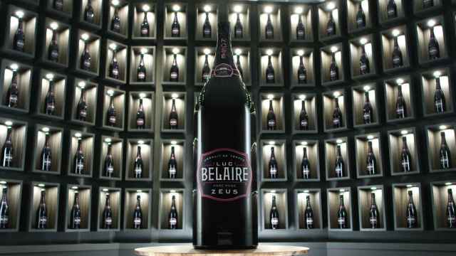 Luc Belaire lanza ZEUS, la botella de espuma más grande del mundo