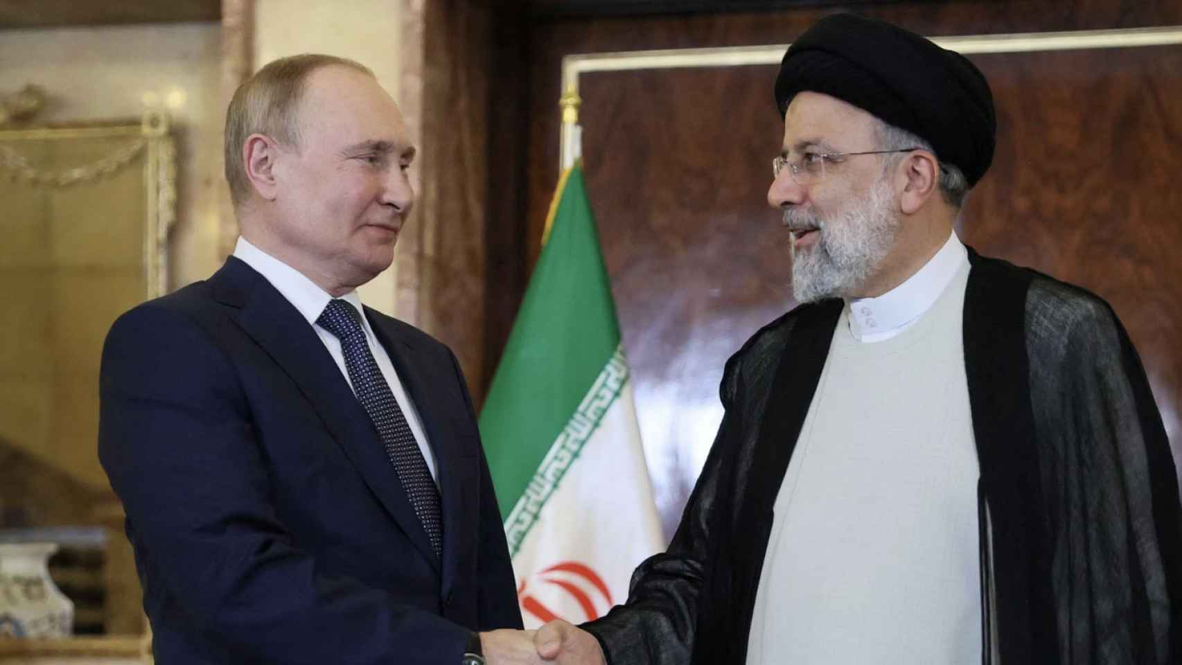Ebrahim Raisi junto a Vladímir Putin.
