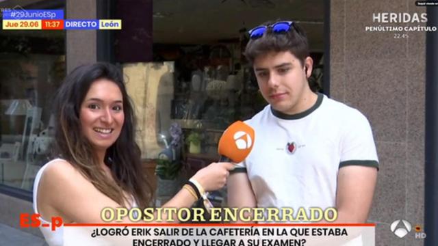 Marina y Erik, el entrevistado, al escuchar las palabras de Griso.