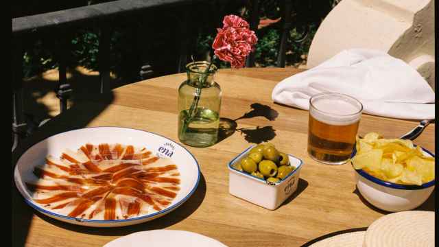 La terraza del Alfonso XIII estrena abacería y nuevo concepto gastronómico