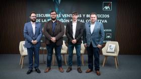 De izquierda a derecha: Francisco Vidal (Cepyme), Rubén Escudero (EL ESPAÑOL-Invertia), Ricardo Ruiz (AXA) y Santiago Carbó (Universitat de València-Funcas).