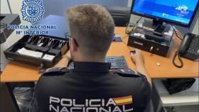 Un agente de la Policía Nacional en imagen de archivo.