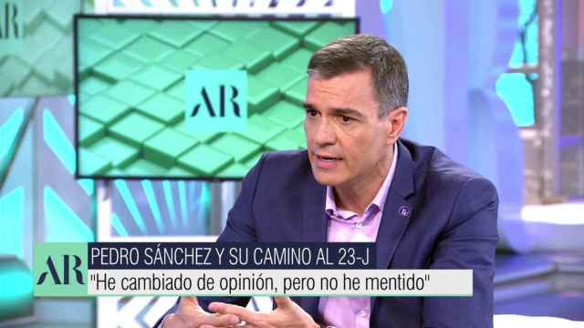 Un momento de la entrevista de Ana Rosa Quintana a Pedro Sánchez.