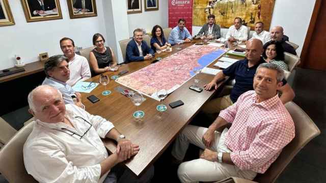 Reunión de la Comisión de Infraestructuras de la Cámara de Alicante con la Plataforma por la Variante de Torrellano.