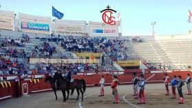 Paseíllo de la novillada celebrada ayer en Arévalo en la última de feria