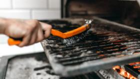Cómo limpiar las parrillas de la barbacoa sin esfuerzo