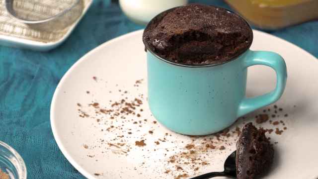 Esta receta de bizcocho de chocolate de Balbisiana es el mejor postre de microondas que vas a probar este año