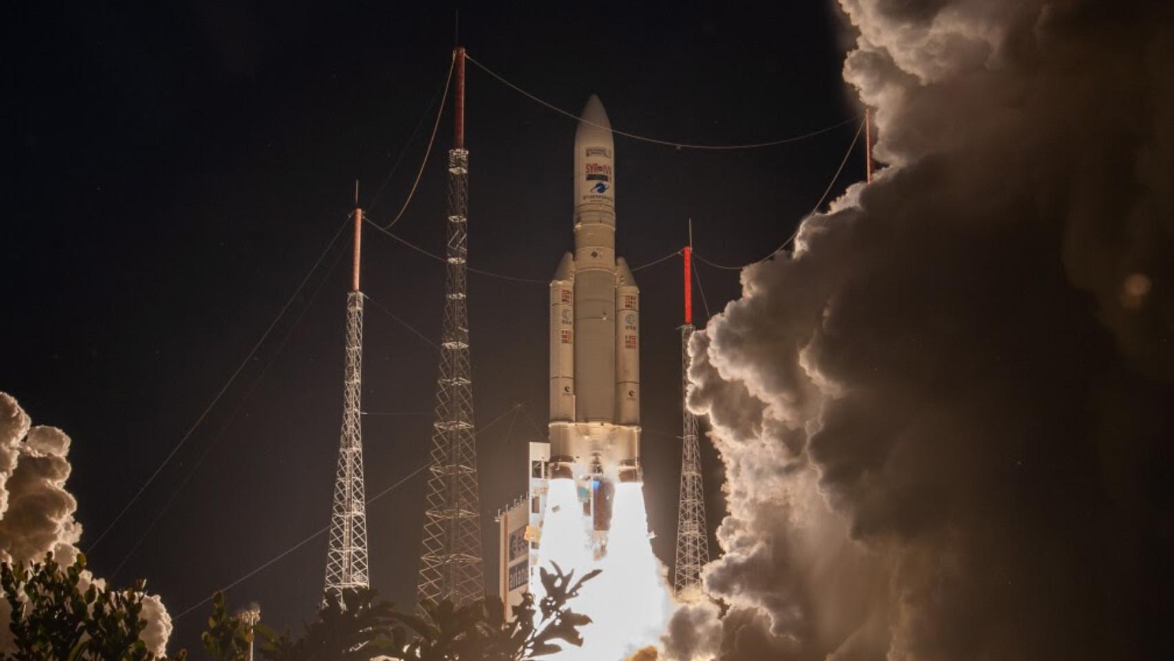 Ariane 5 Despega Con éxito: El Cohete Realiza Su último Lanzamiento ...