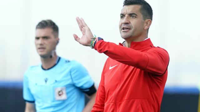 Rubén Torrecilla como entrenador del filial del Granada.