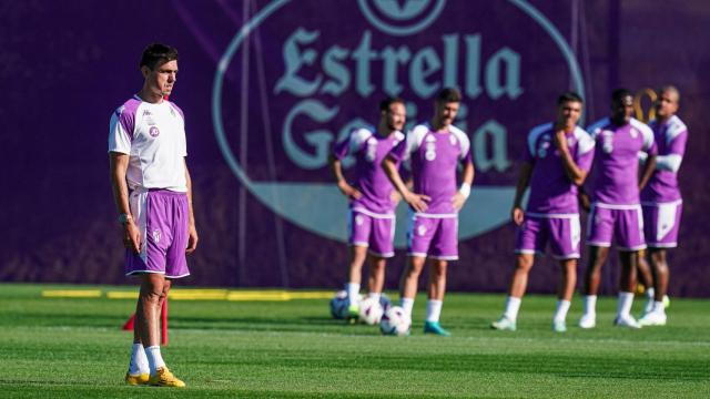 Fran Albert en el entrenamiento de este lunes con el Pucela