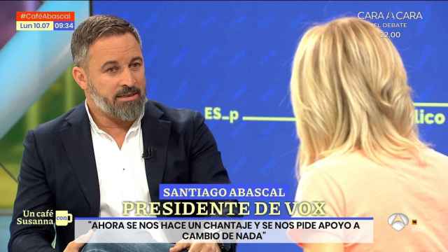 El presidente de Vox, Santiago Abascal, durante la entrevista de Espejo Público, este lunes.