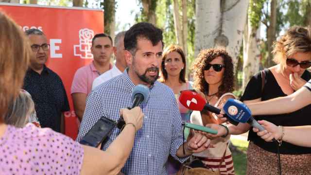 El dirigente socialista, Luis Tudanca, durante su intervención en Aranda de Duero, este martes.