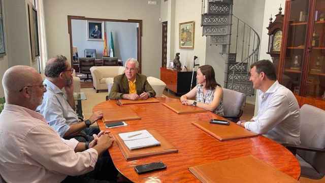 Reunión de candidatos del PP de Málaga con Colegio de Médicos.