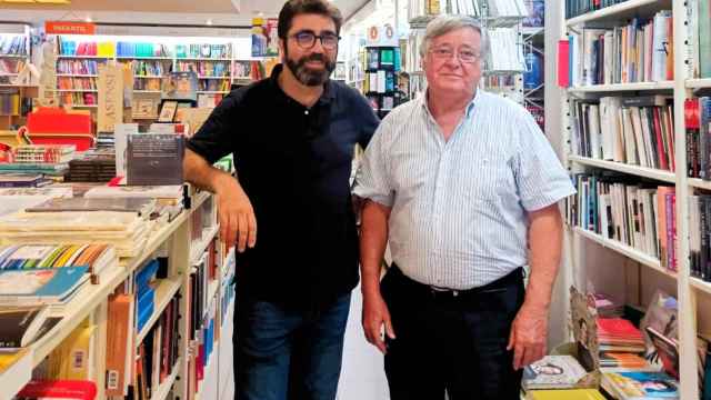 David Reche y Paco Trigueros, en la librería Ali i Truc esta semana.