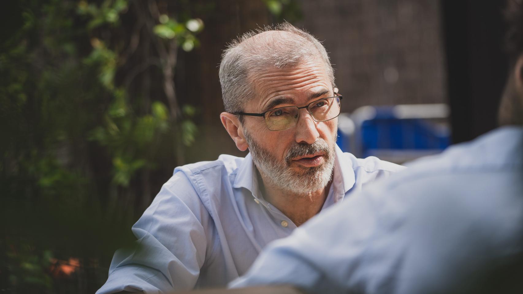 Carlos Aragonés, cerebro del PP, sale a la luz y pide