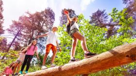 Niños en un campamento de verano.