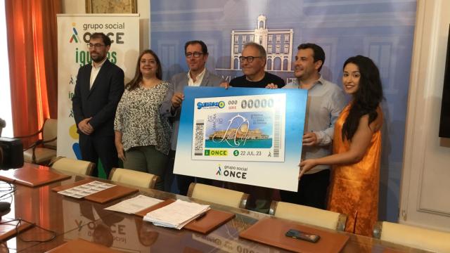 Presentación del cupón en honor a Little Ópera que se celebrará en Zamora del 2 al 6 de agosto