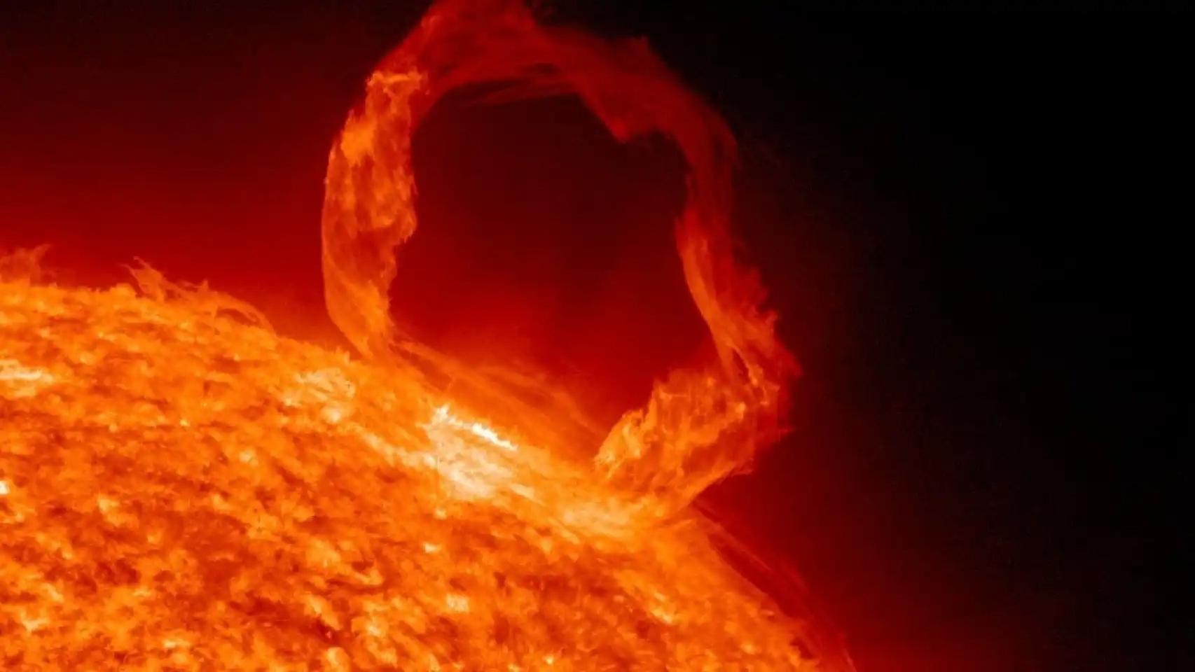 Esto es lo que podría pasar a tu móvil ante la llegada de la llamarada