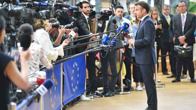 El presidente francés, Emmanuel Macron, durante su comparecencia este martes al final de la cumbre UE-CELAC
