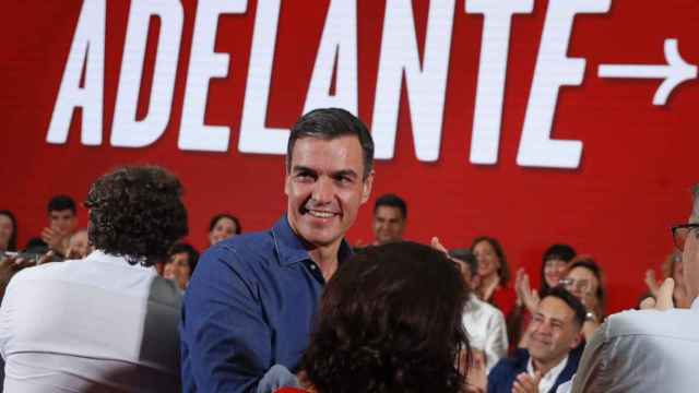 El PSOE recorta distancias en los tracking y acentúa su campaña contra Feijóo para que no tenga mayoría