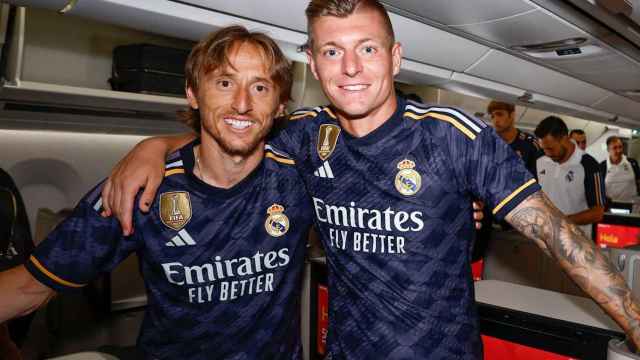Luka Modric y Toni Kroos, con la segunda camiseta del Real Madrid para la temporada 2023/2024