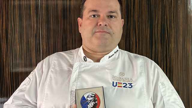 El cocinero asturiano Marcos Morán, condecorado con la Medalla de Honor del Senado de Francia