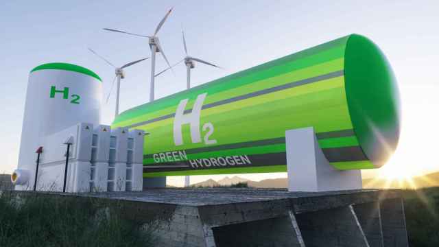 Imagen de archivo de una instalación de producción de energía renovable de hidrógeno verde. iStock