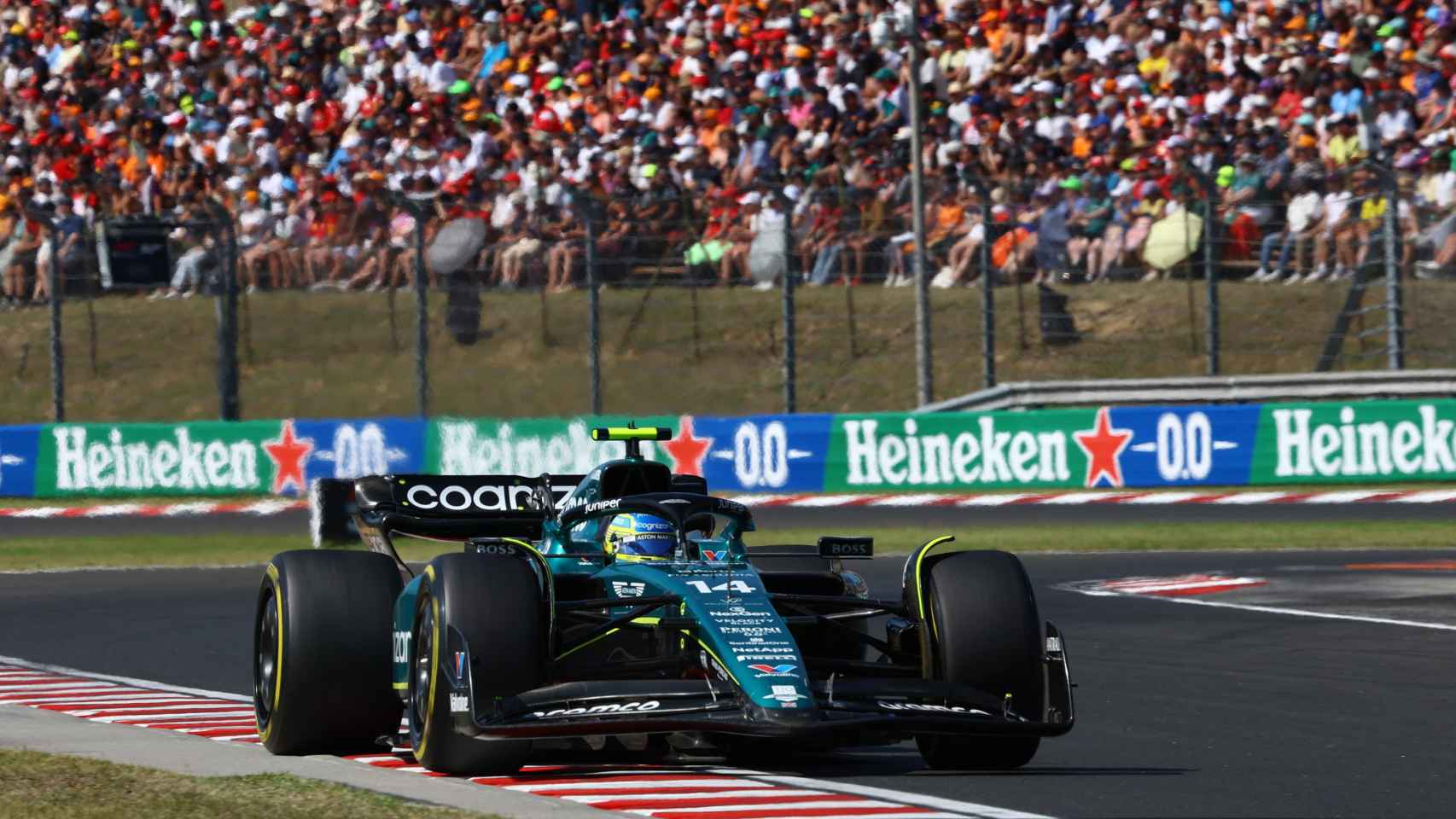 El Aston Martin de Fernando Alonso, en el Gran Premio de Hungría de la Fórmula 1 2023