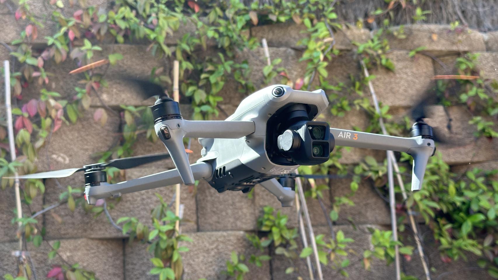 He probado el nuevo DJI Mini 3: este es el dron ultracompacto que