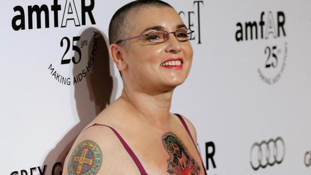 Sinéad O'Connor posa en la gala amfAR de Los Ángeles en una imagen de octubre de 2011.